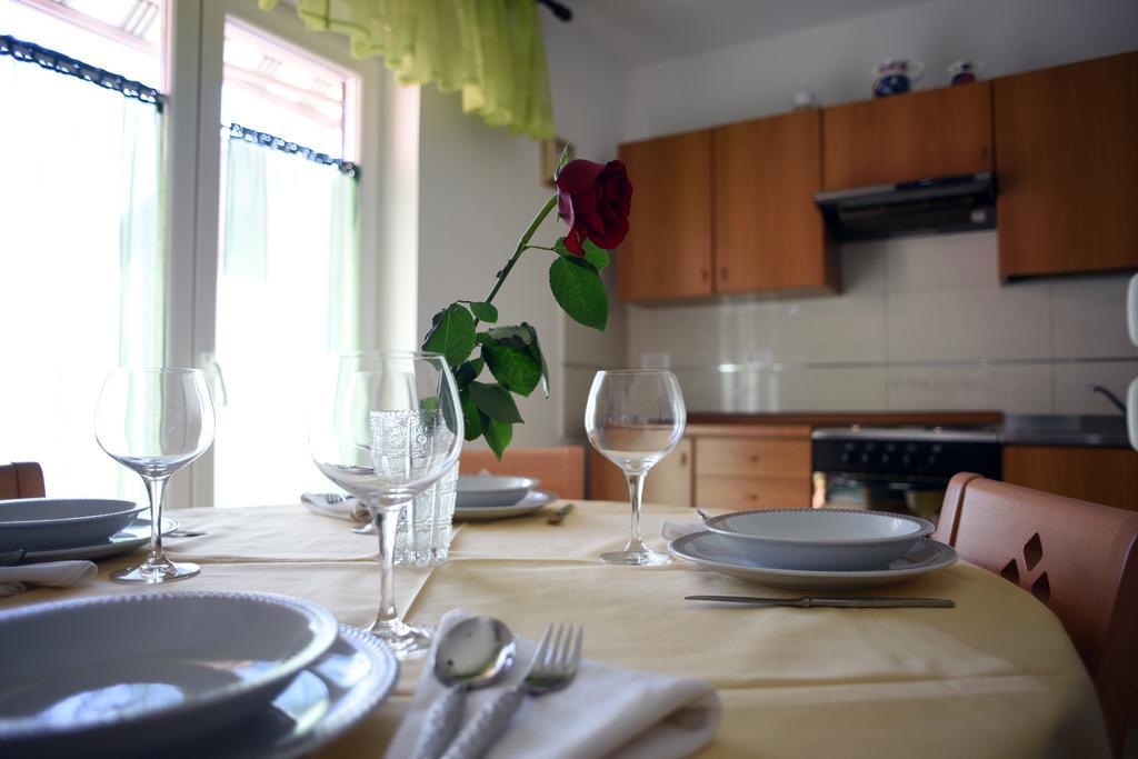 Apartments Ida Cres Luaran gambar