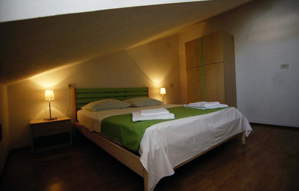 Apartments Ida Cres Luaran gambar